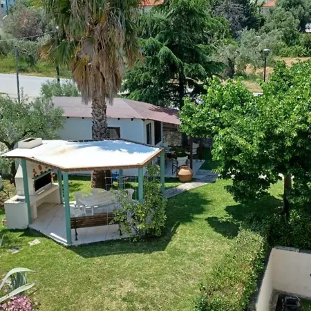 Kiparissis Apartman Kriopijí