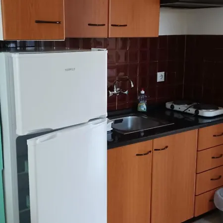 Kiparissis Apartament *