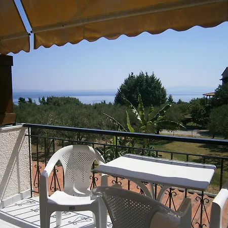 Apartament Kiparissis *